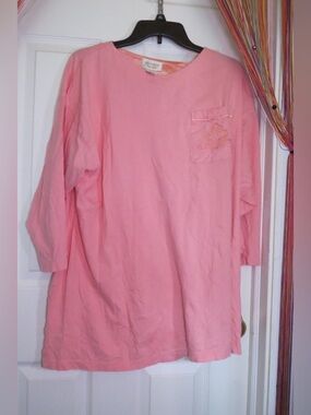 VINTAGE VICTORIAS SECRET Long Sleeve Pocket Top - pink
